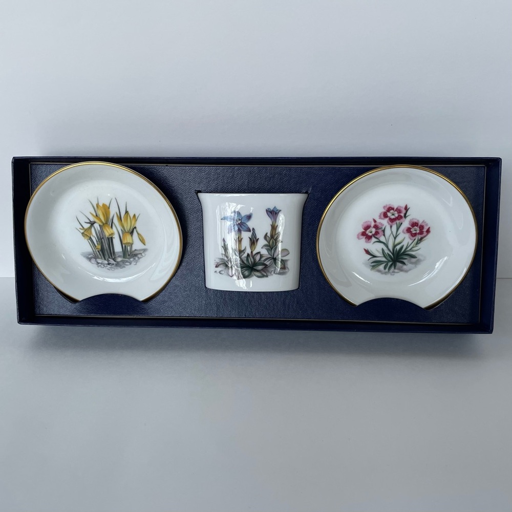 ROYAL WORCESTER Mini Plate Set Flowers Gold Trim Bone China Decorative Gift